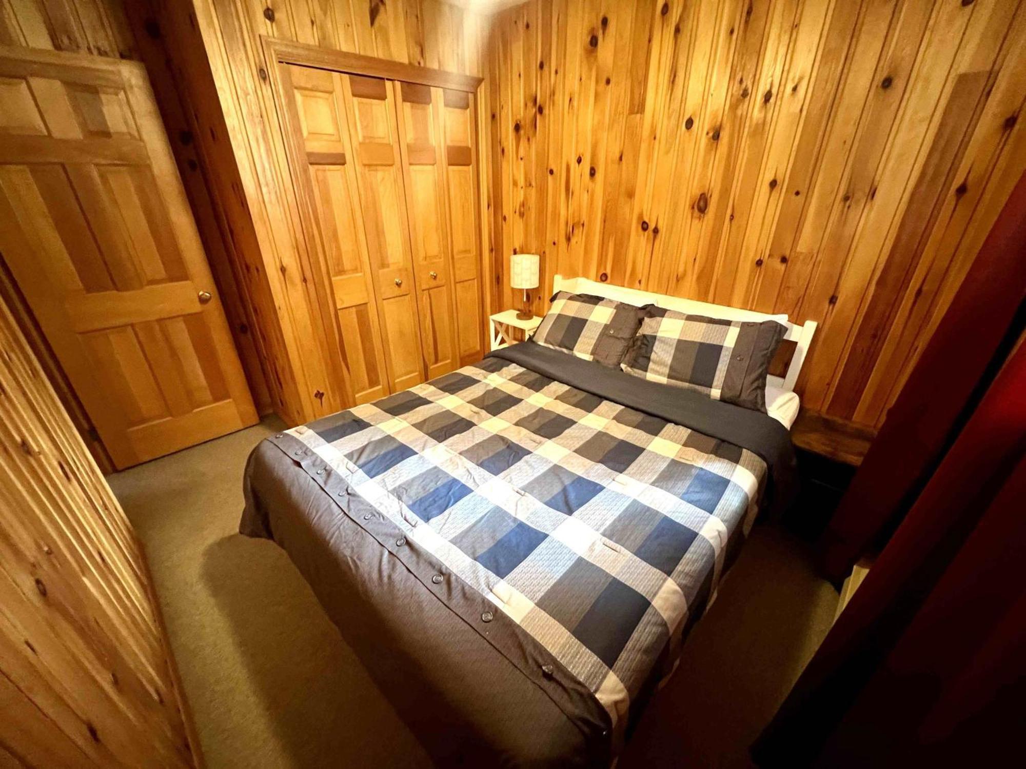 High Falls Bay Cottages, Camping & Waterpark Bracebridge Eksteriør bilde